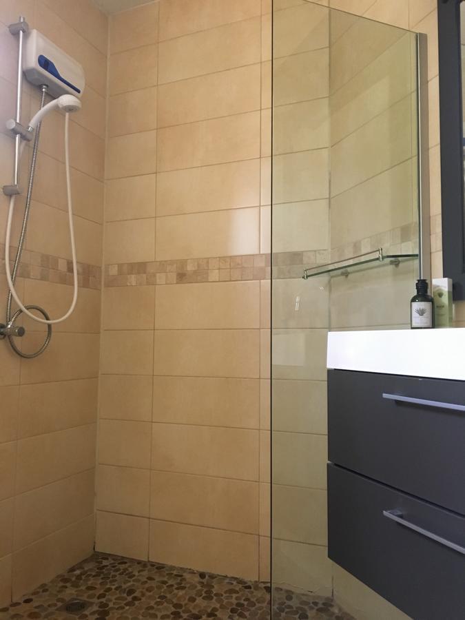 Apartamento Bubali Gardens Palm Beach Exterior foto