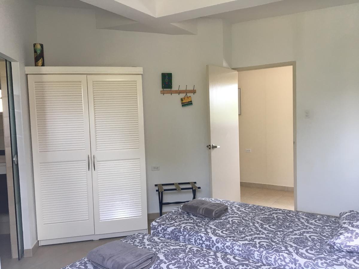 Apartamento Bubali Gardens Palm Beach Exterior foto