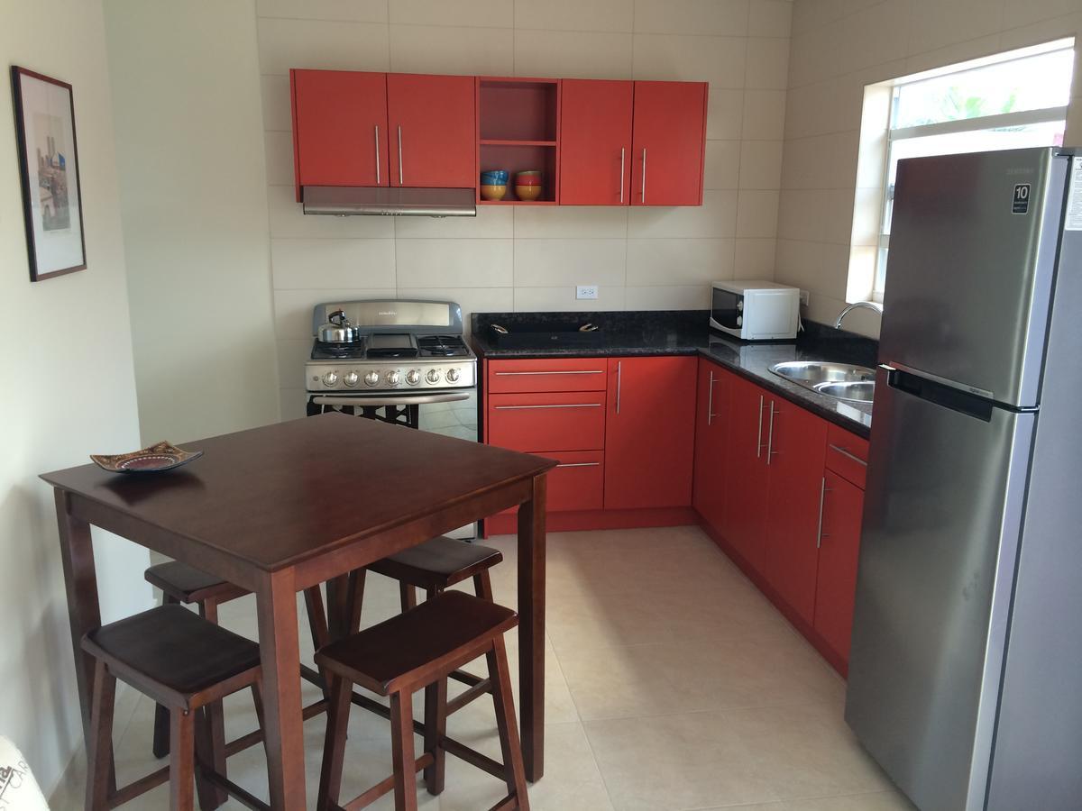 Apartamento Bubali Gardens Palm Beach Exterior foto