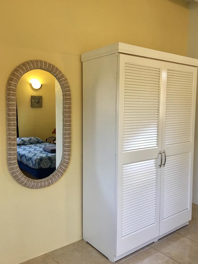 Apartamento Bubali Gardens Palm Beach Exterior foto