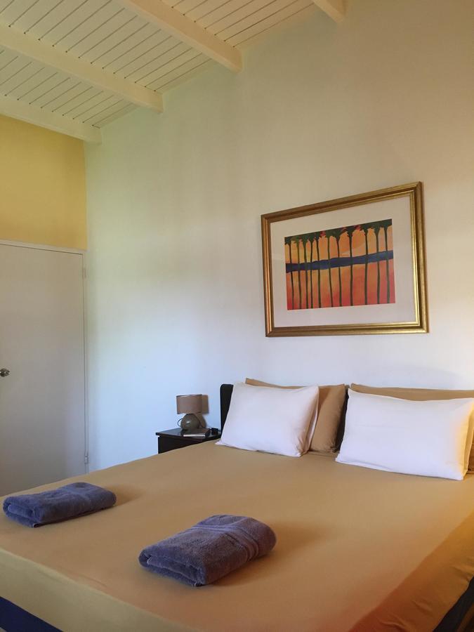 Apartamento Bubali Gardens Palm Beach Exterior foto