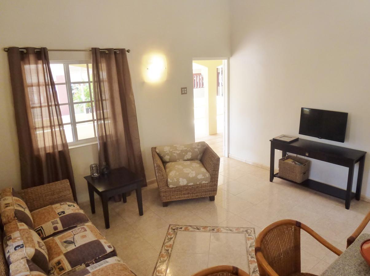 Apartamento Bubali Gardens Palm Beach Exterior foto